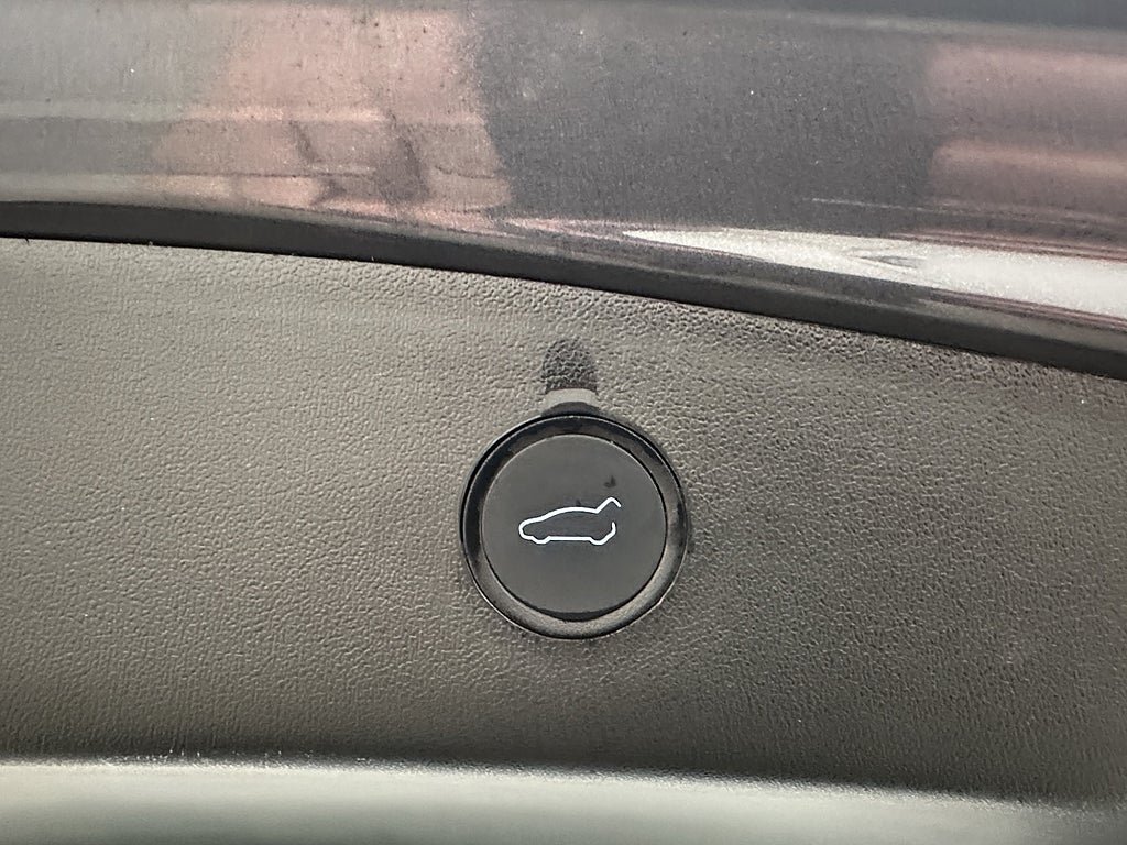 Vehicle Image 27