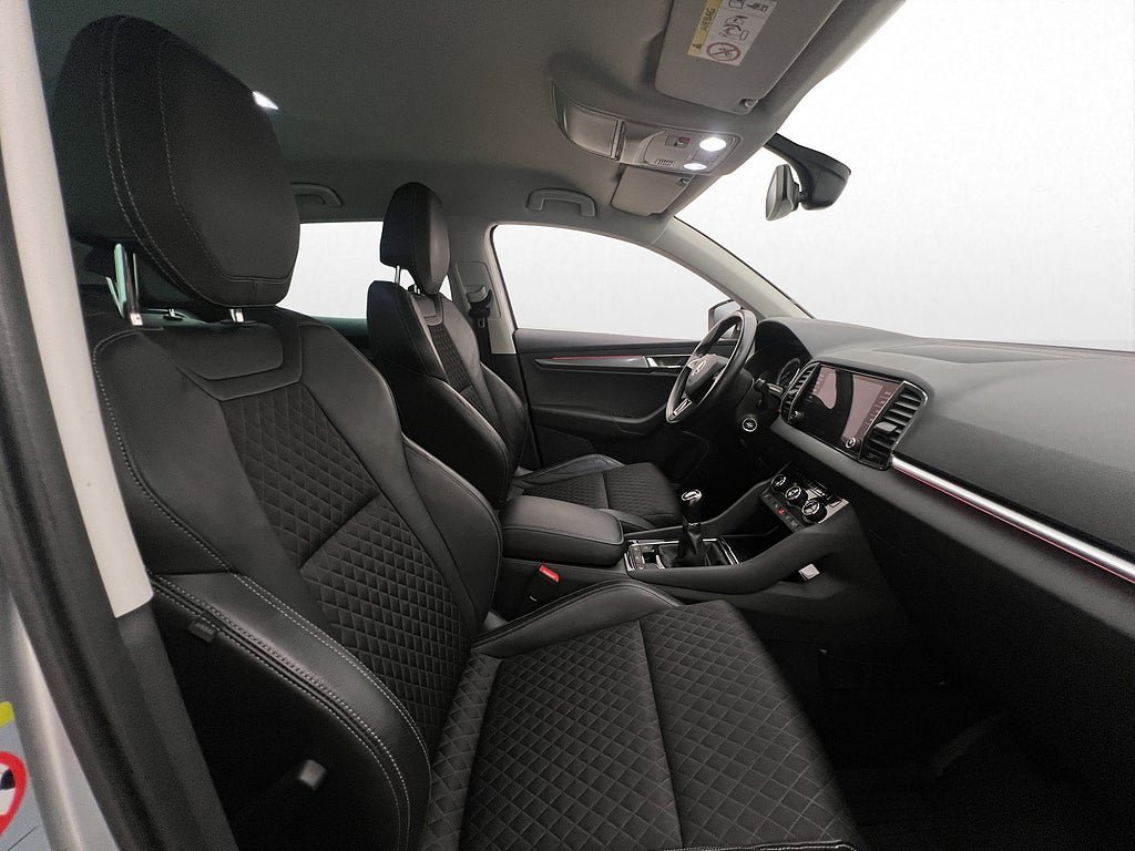 Vehicle Image 25