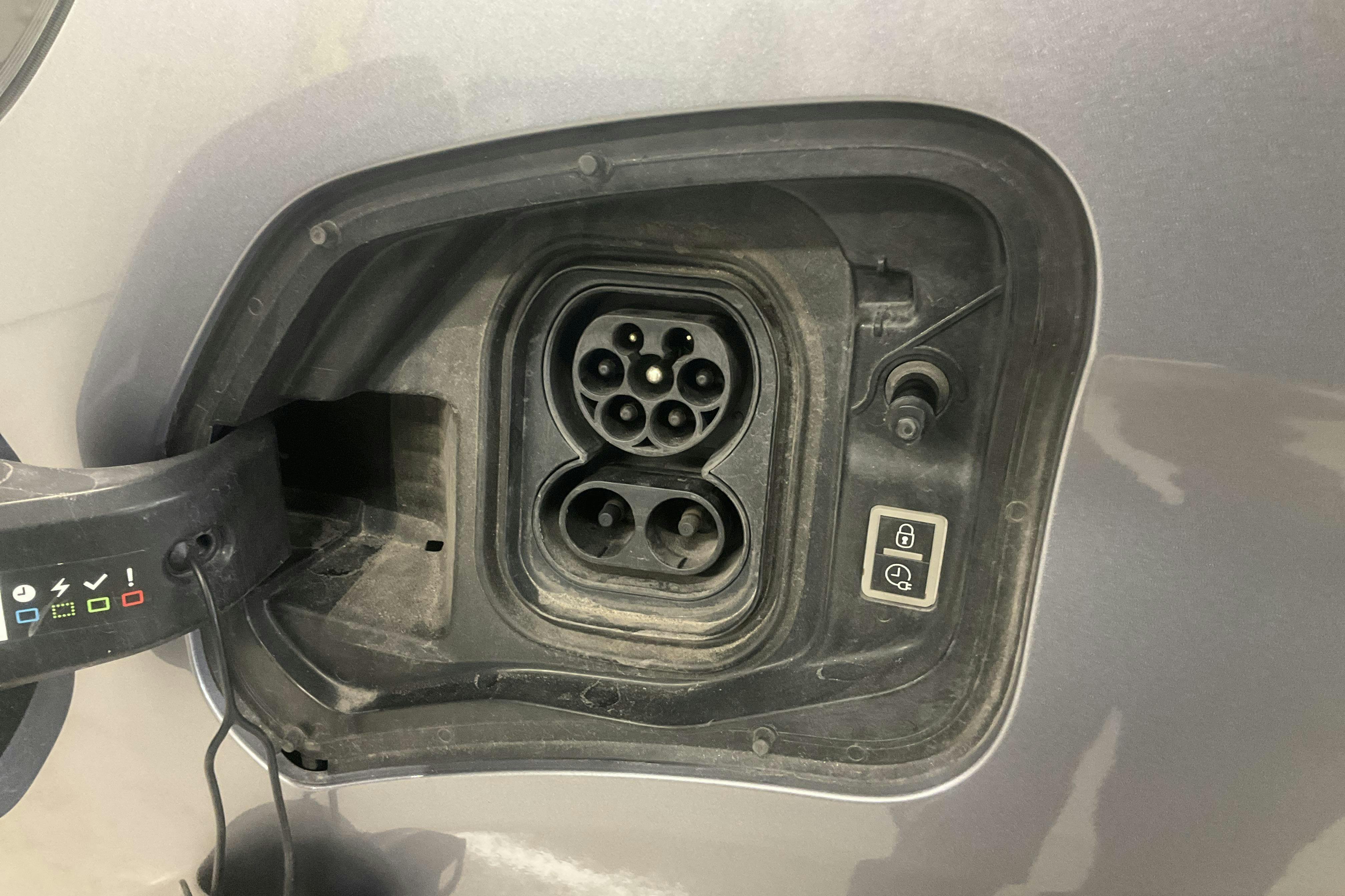 Vehicle Image 30