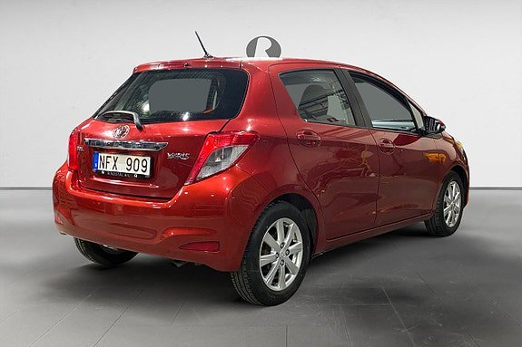 Vehicle Image 7