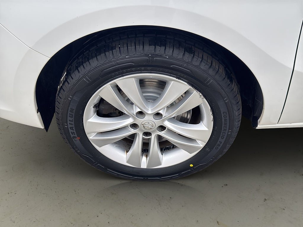 Vehicle Image 23