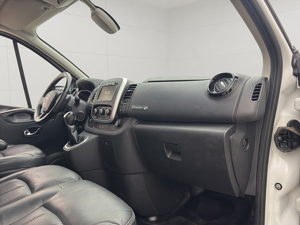 Vehicle Image 27