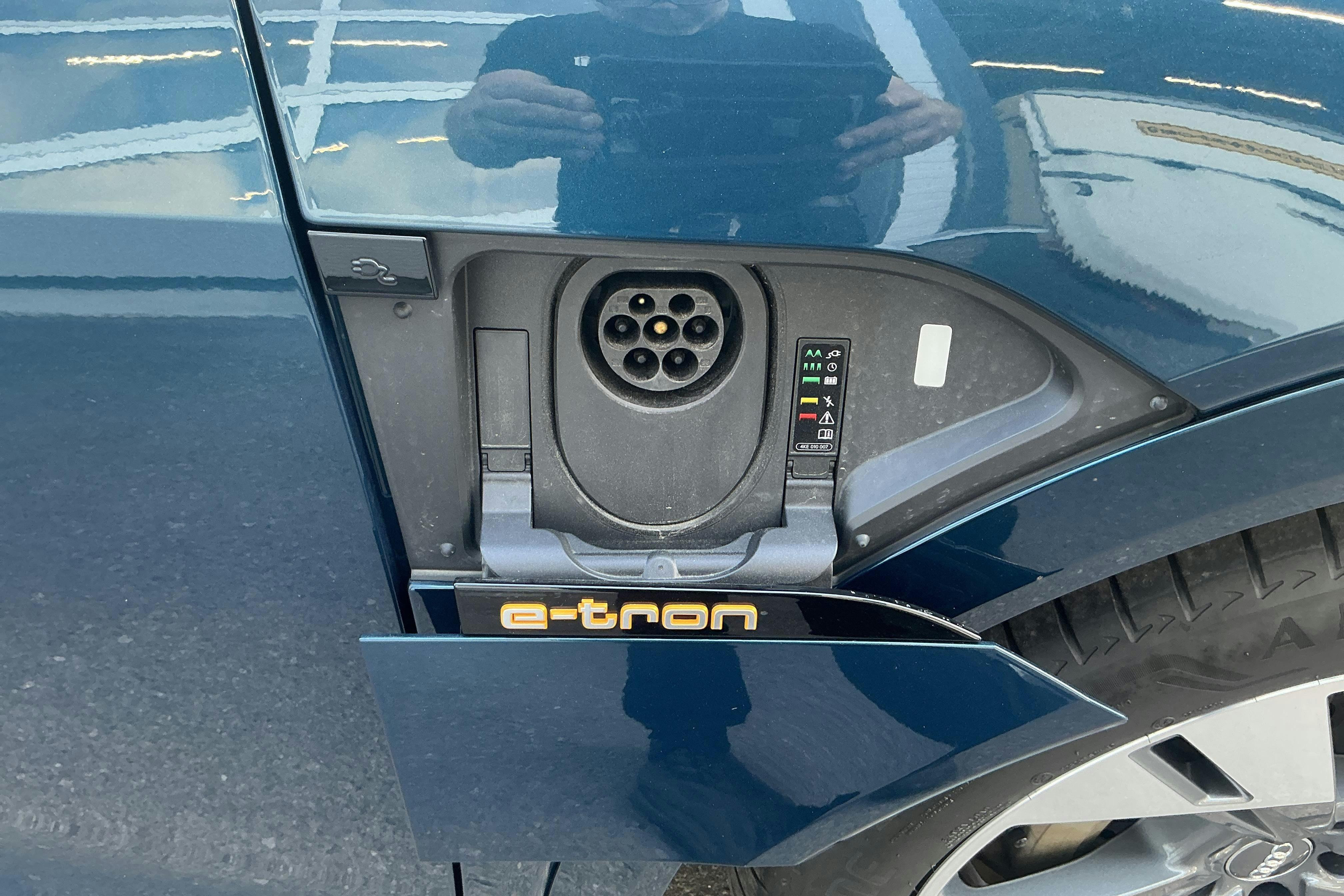Vehicle Image 19