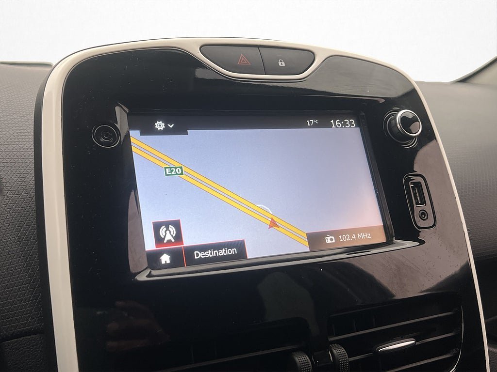 Vehicle Image 17