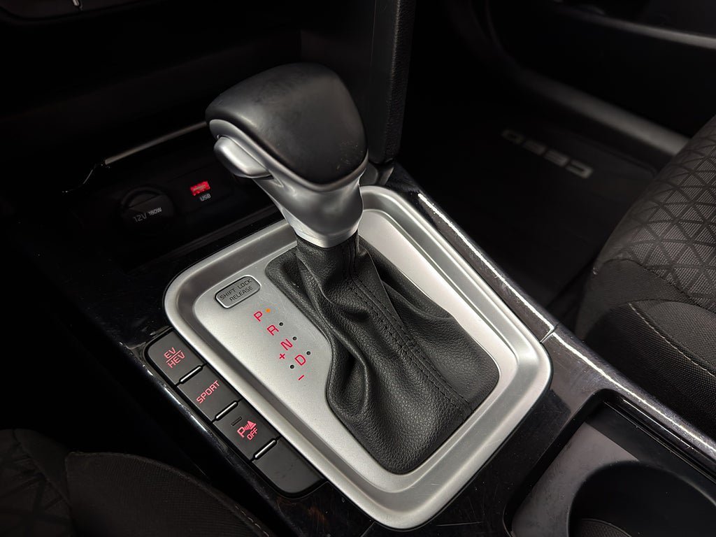 Vehicle Image 21