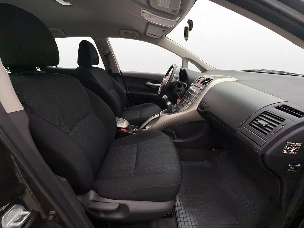 Vehicle Image 19