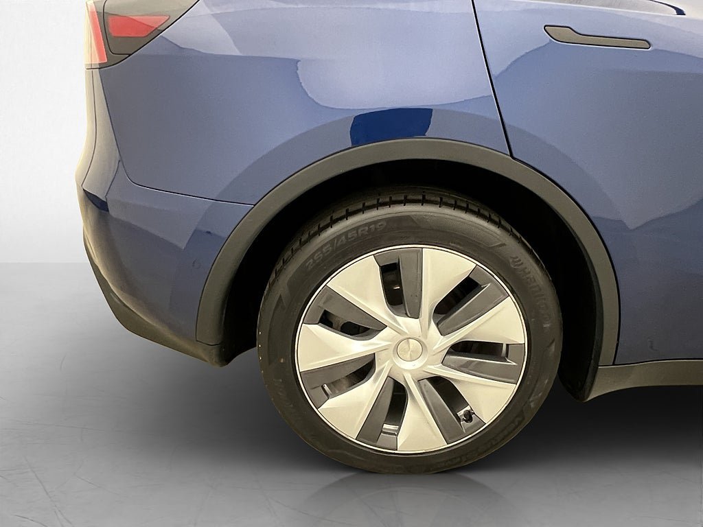 Vehicle Image 35