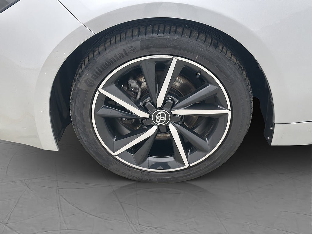 Vehicle Image 23