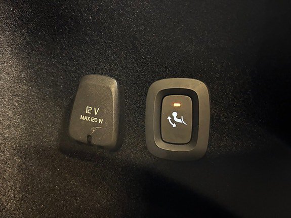 Vehicle Image 26