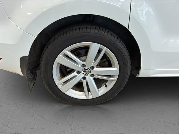 Vehicle Image 33