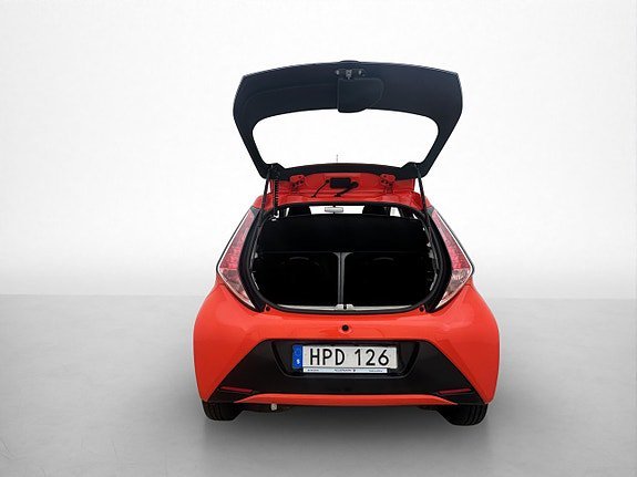 Vehicle Image 22
