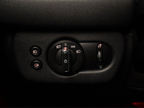 Vehicle Image 27