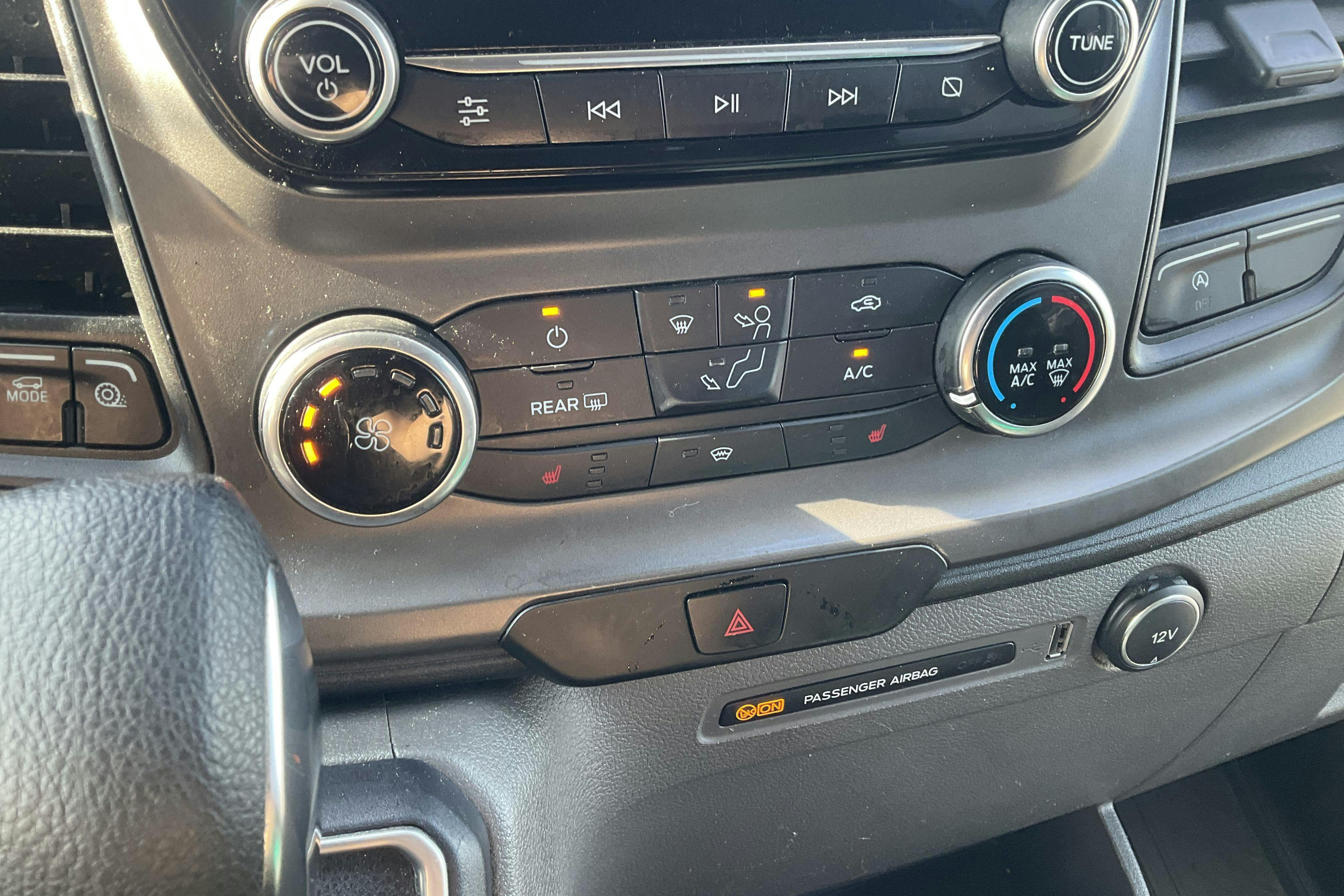 Vehicle Image 11