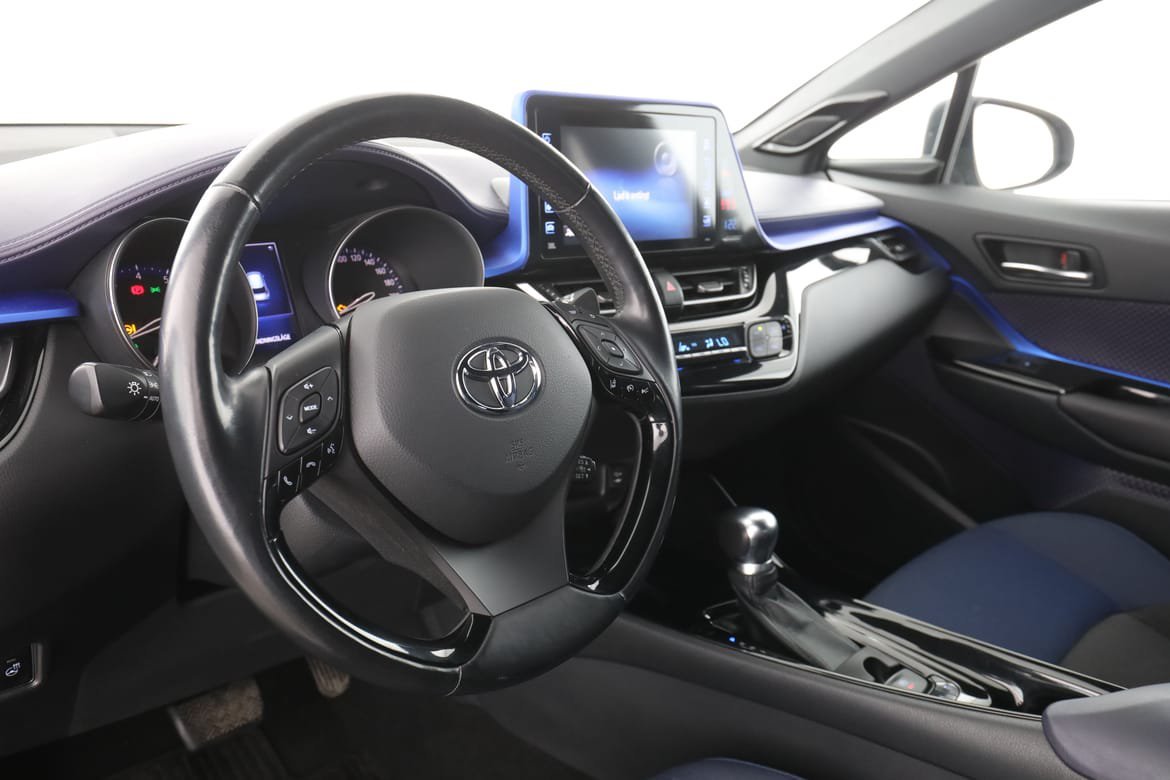Vehicle Image 10