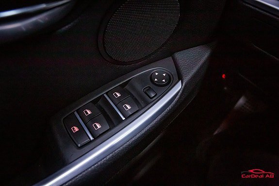 Vehicle Image 28