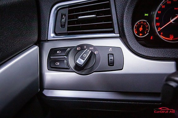 Vehicle Image 29
