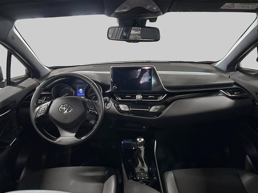 Vehicle Image 12