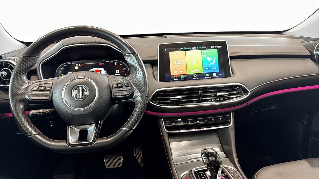 Vehicle Image 11