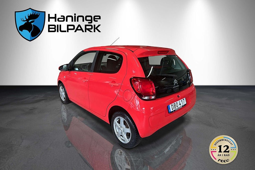 Vehicle Image 8