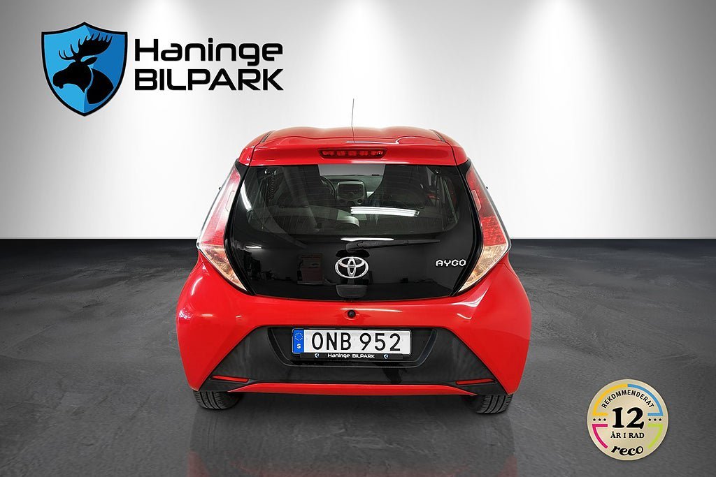 Vehicle Image 8