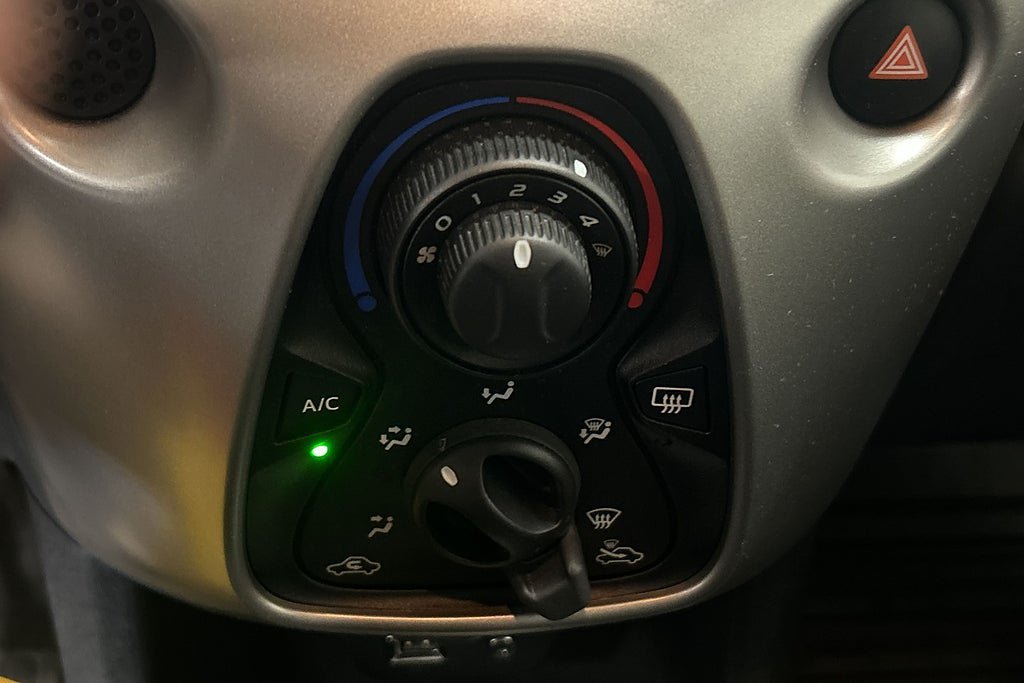 Vehicle Image 17