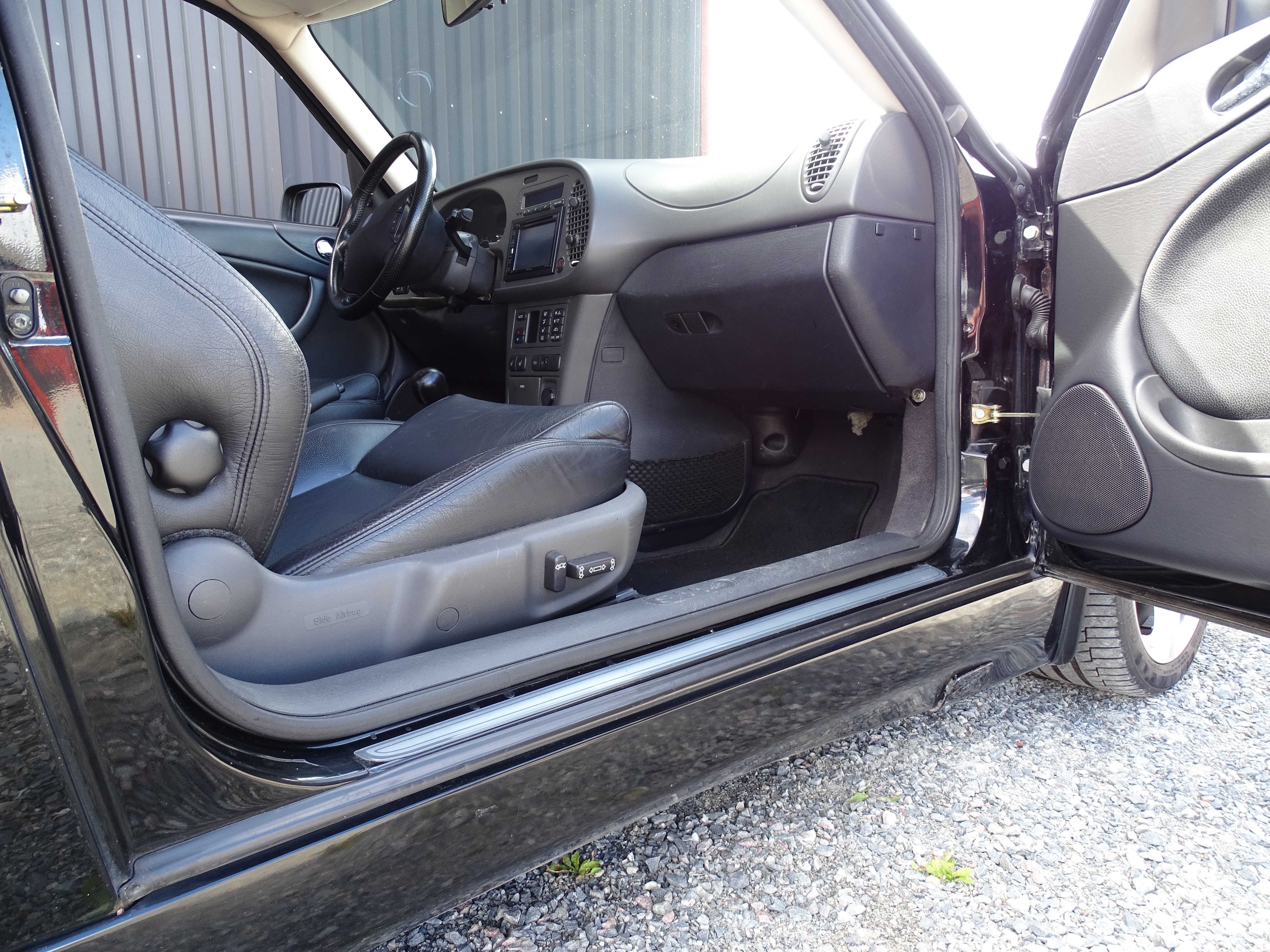 Vehicle Image 33