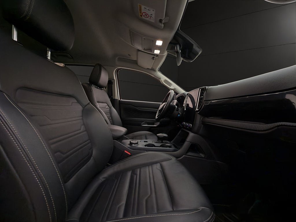Vehicle Image 37