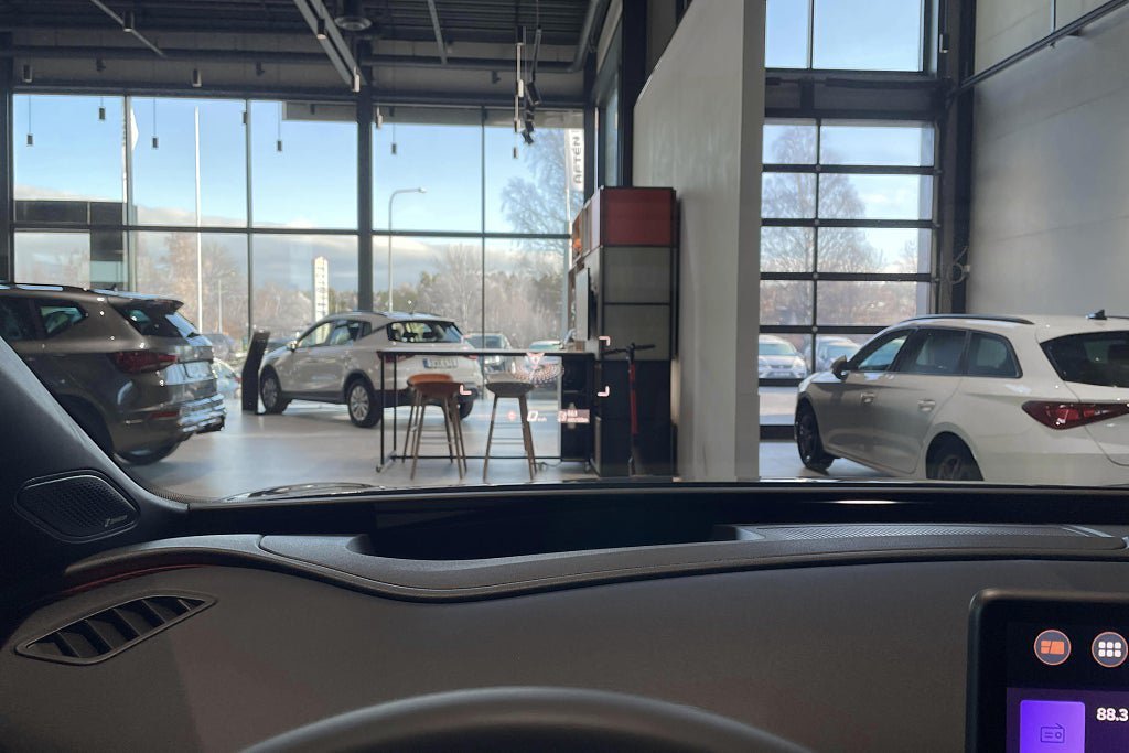 Vehicle Image 28
