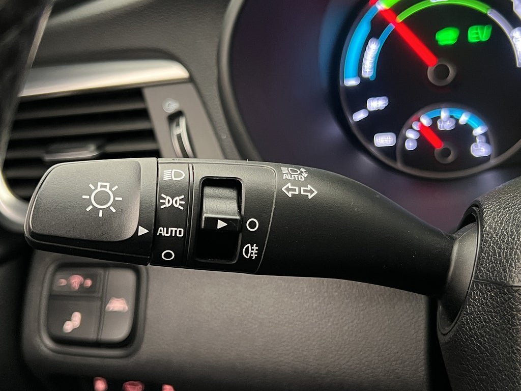 Vehicle Image 32