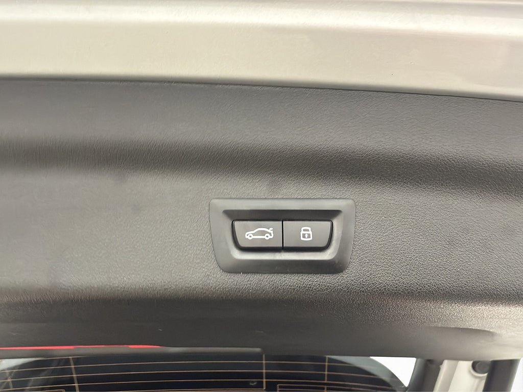 Vehicle Image 27