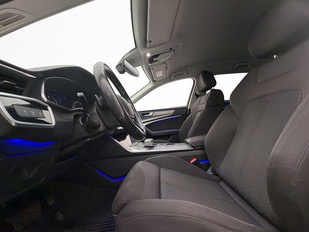 Vehicle Image 12