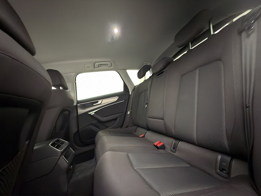 Vehicle Image 31