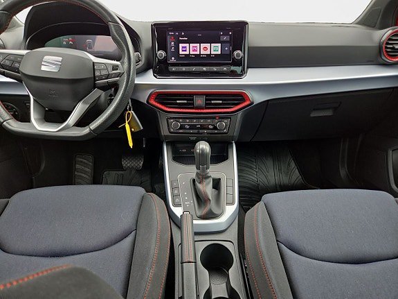 Vehicle Image 11