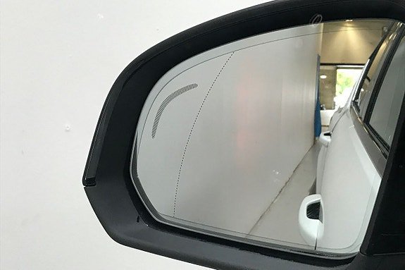 Vehicle Image 27