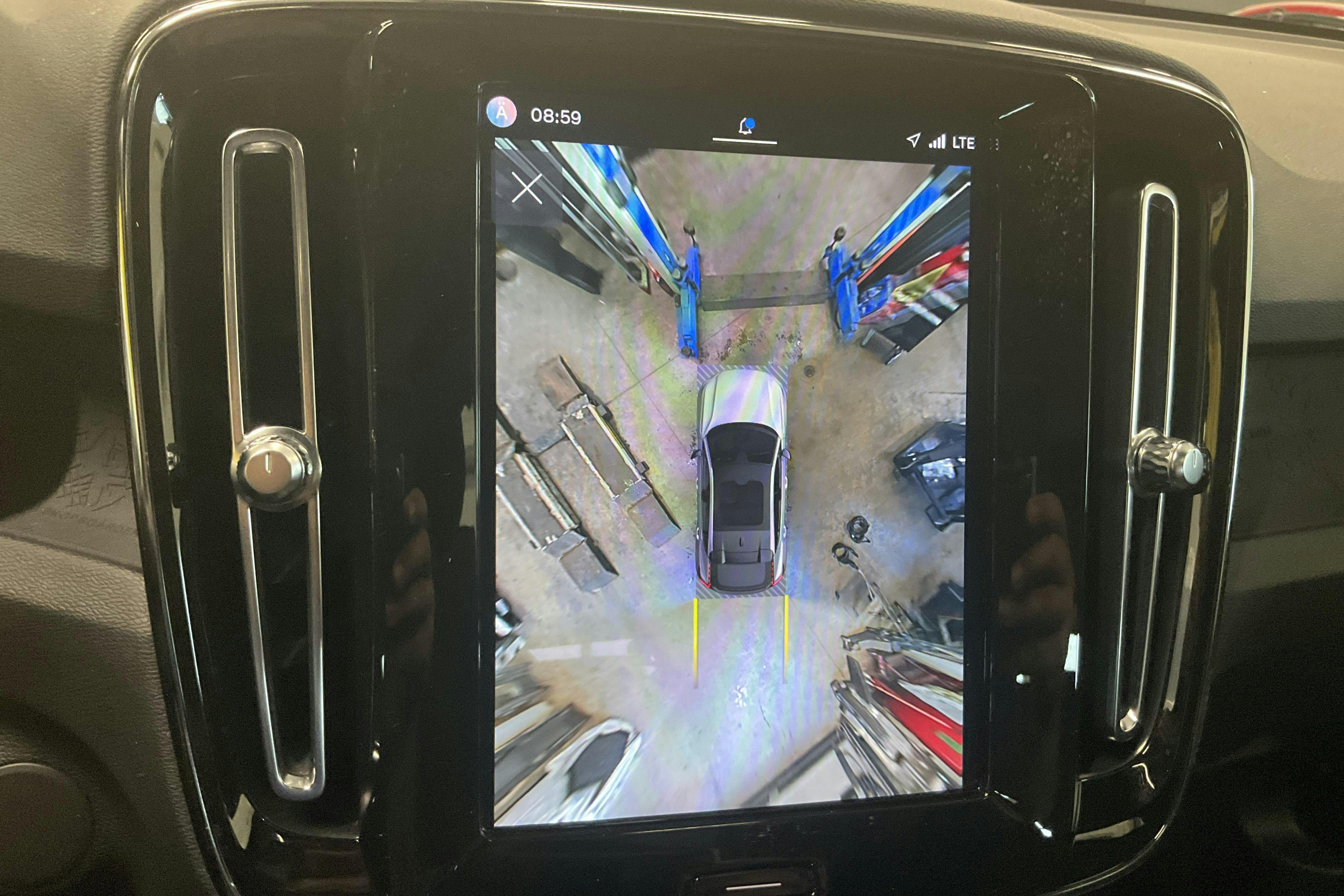 Vehicle Image 13