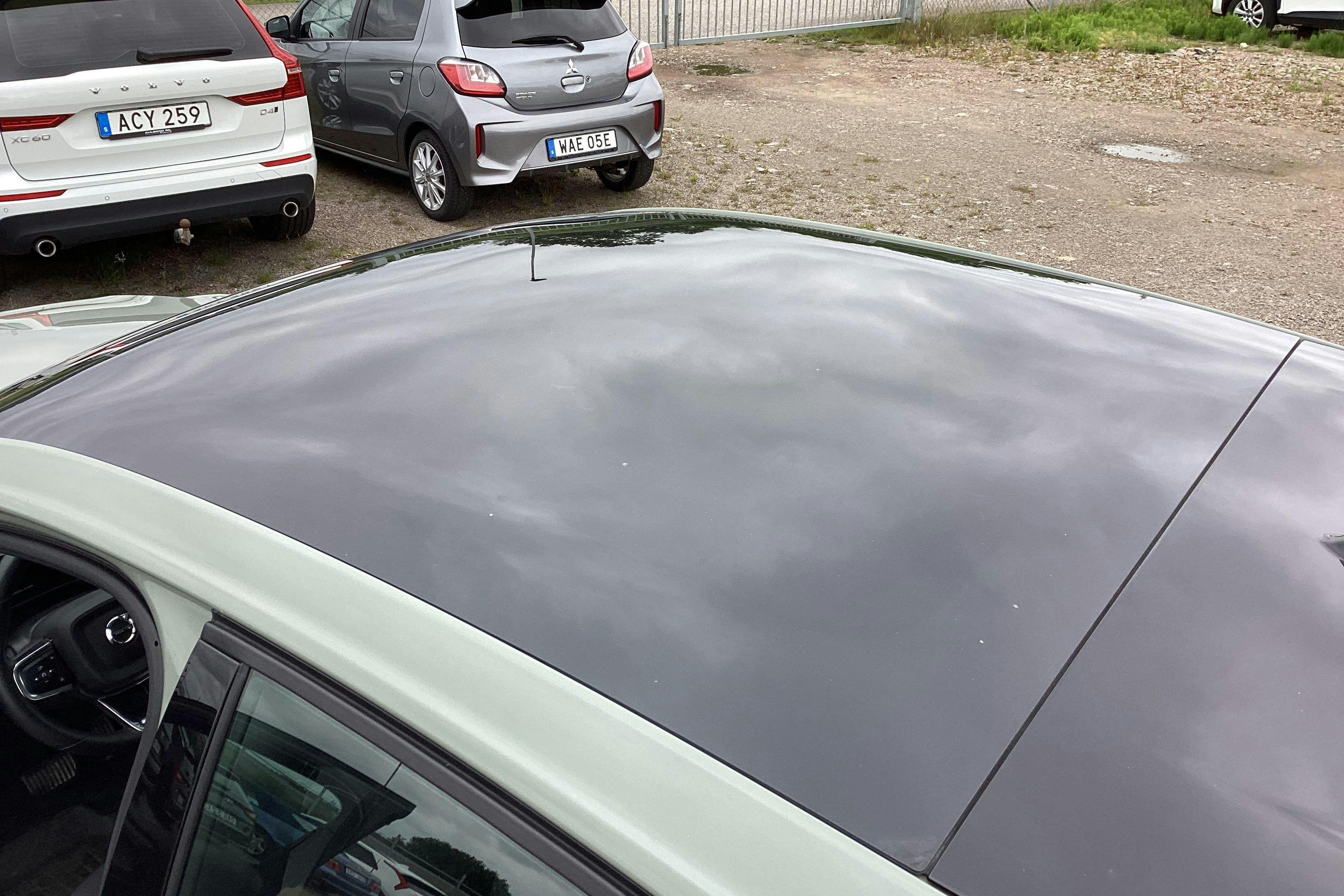 Vehicle Image 18