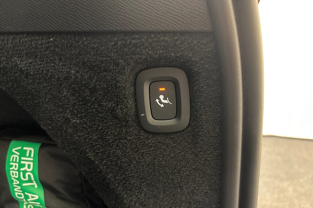 Vehicle Image 27
