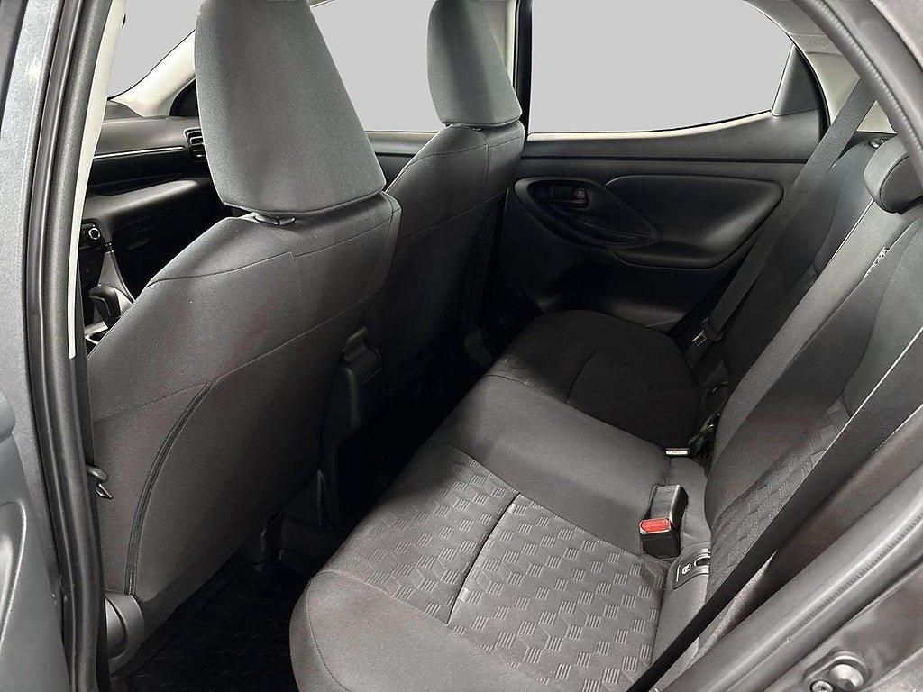 Vehicle Image 10