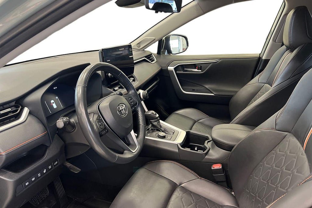 Vehicle Image 14