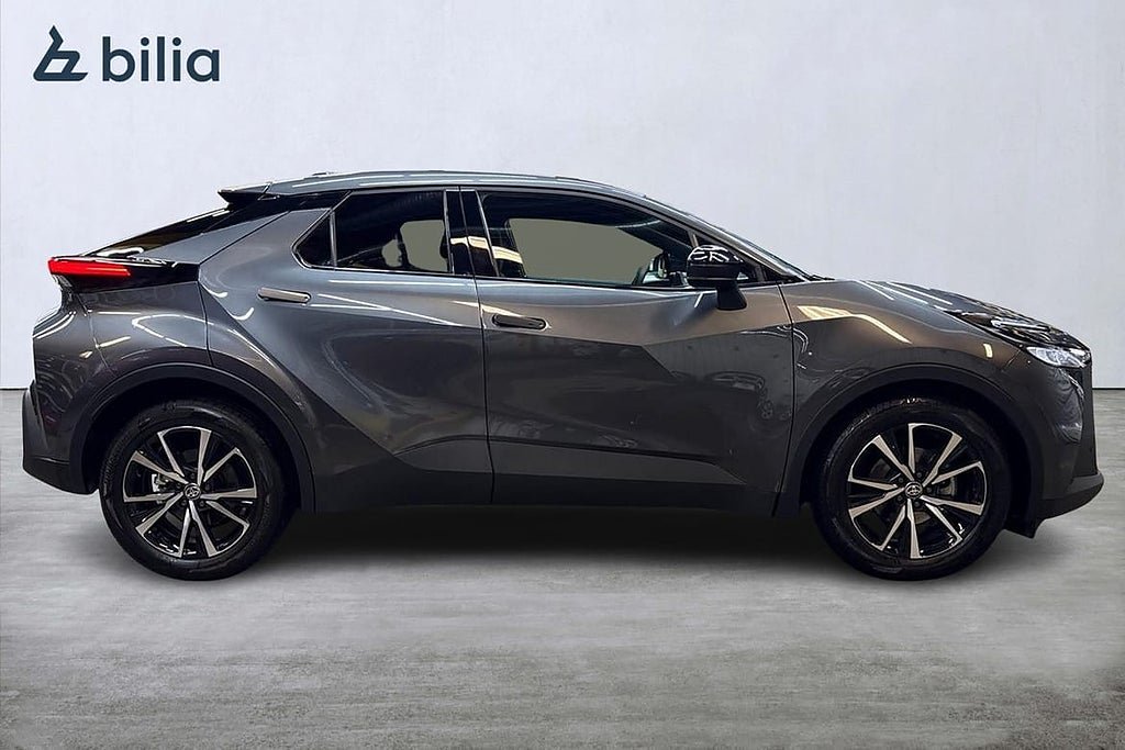 Vehicle Image 10