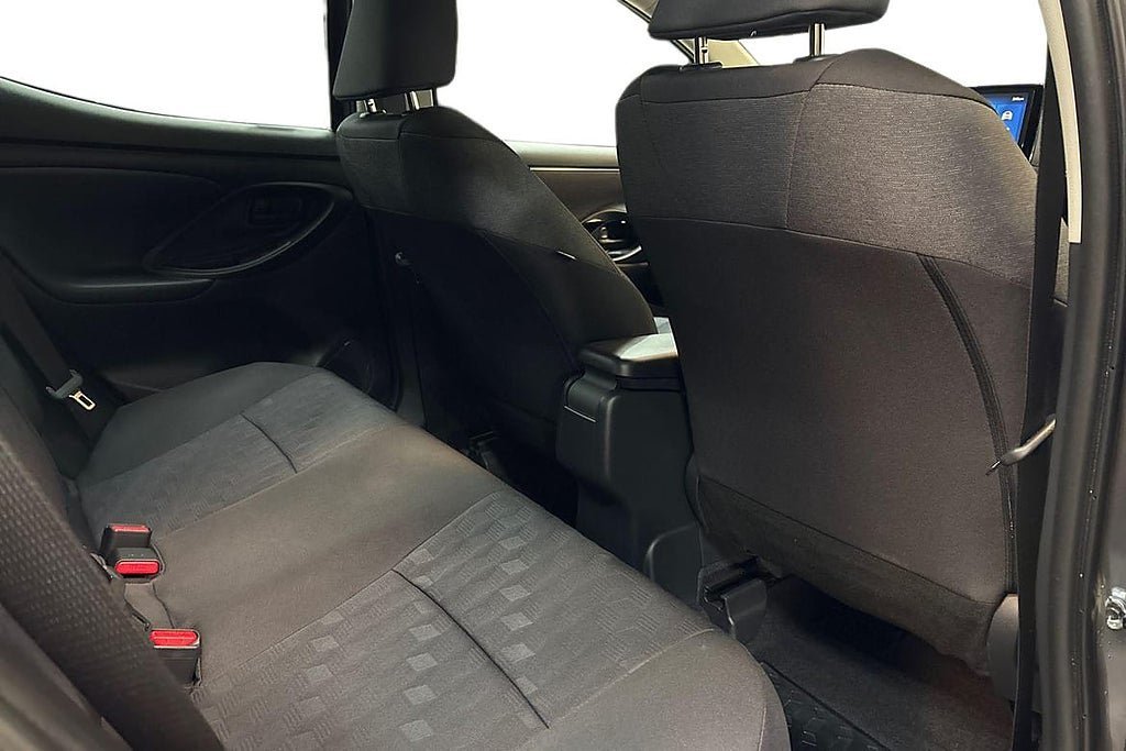 Vehicle Image 21