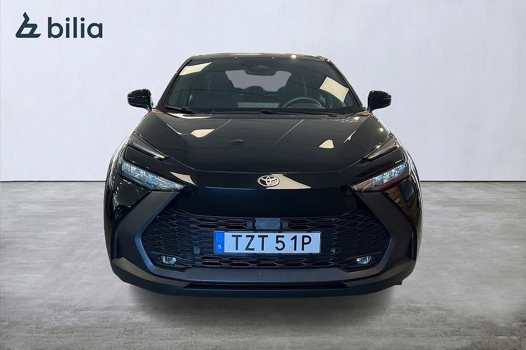Vehicle Image 6