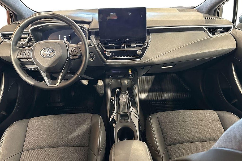 Vehicle Image 10