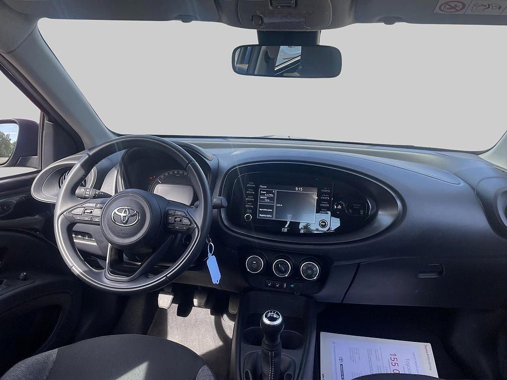 Vehicle Image 12