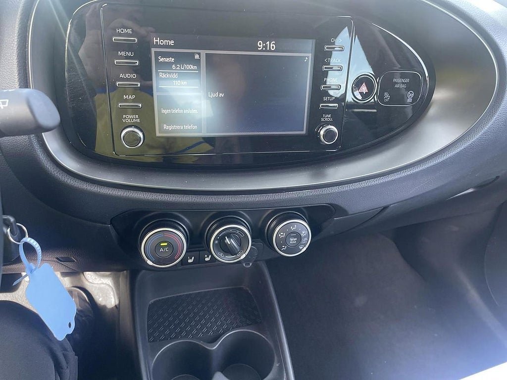 Vehicle Image 17