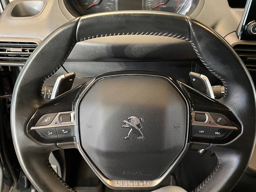 Vehicle Image 29