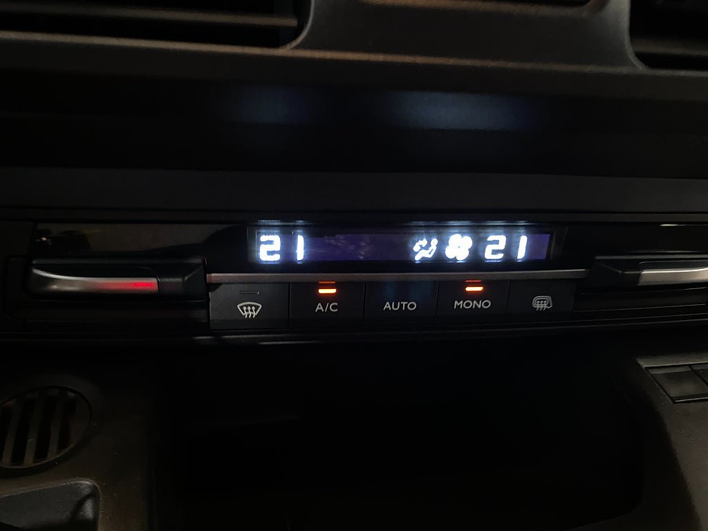 Vehicle Image 51