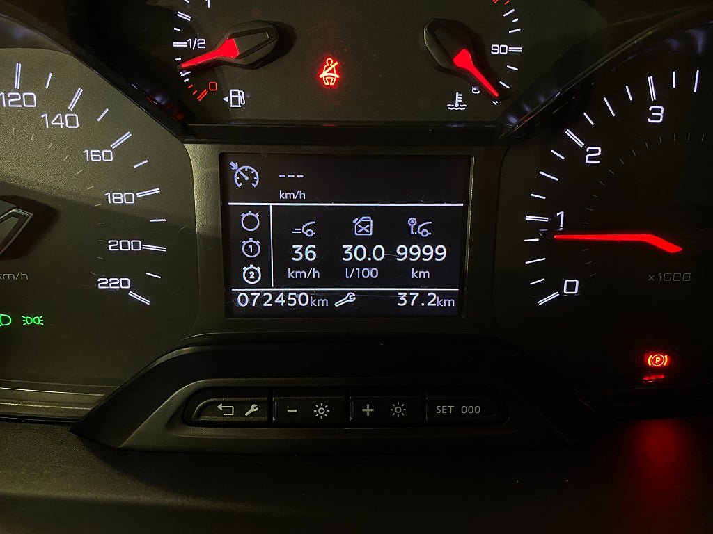 Vehicle Image 52