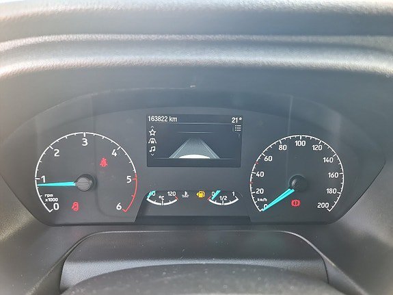 Vehicle Image 24