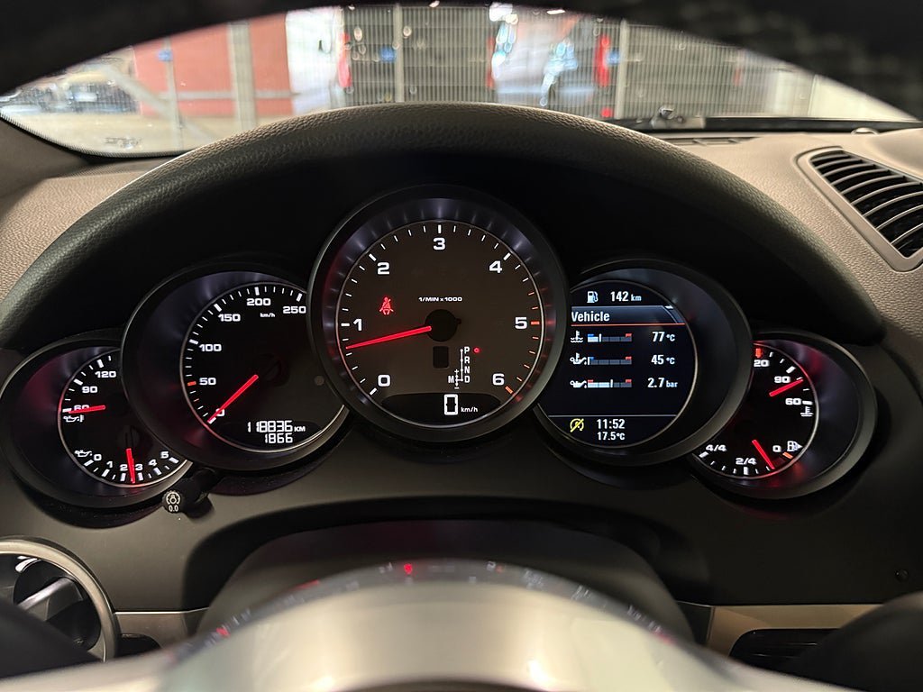 Vehicle Image 22